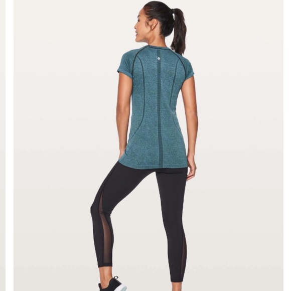 Lululemon Swiftly Tech Short Sleeve Crew Black / Desert Teal Size 8 - Picture 2 of 7